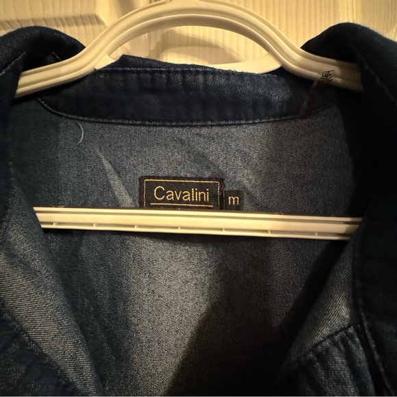 Cavalini Women’s Medium Dark Wash Denim Button Up Roll Tab Shirt - Picture 3 of 8